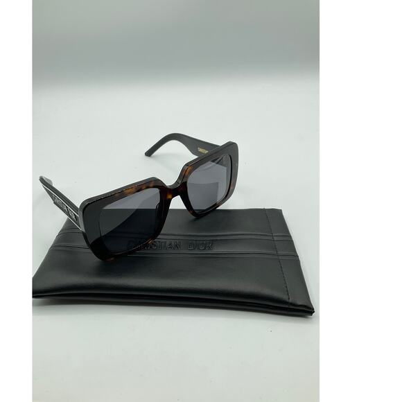 Christian Dior Wildior Sunglasses- Black with Case - Picture 4 of 10